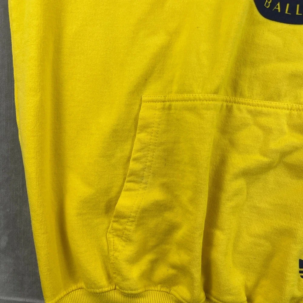 Chelsea Football Club Men XL Yellow Hoodie Trefoil Logo Soccer Sweatshirt